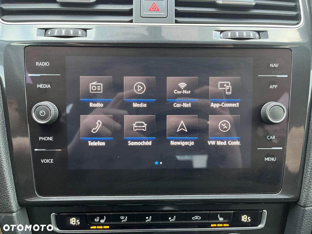 Volkswagen Golf 1.4 TSI BMT Highline - 29