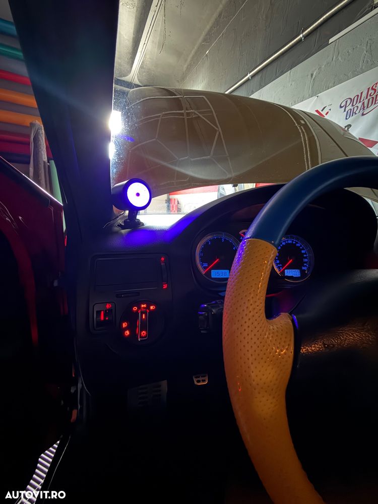 Volkswagen Golf - 13