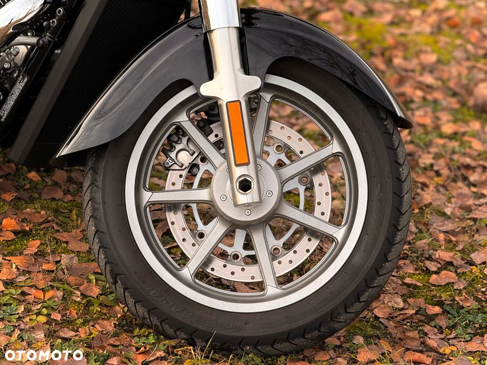 Suzuki VL 1500 Intruder LC - Boulevard C90 - 18