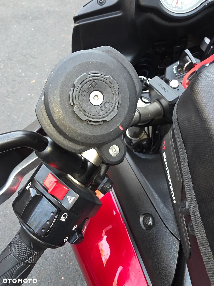 Suzuki V-STROM - 16