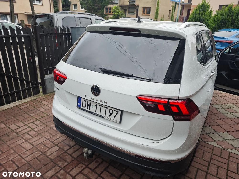 Volkswagen Tiguan - 12