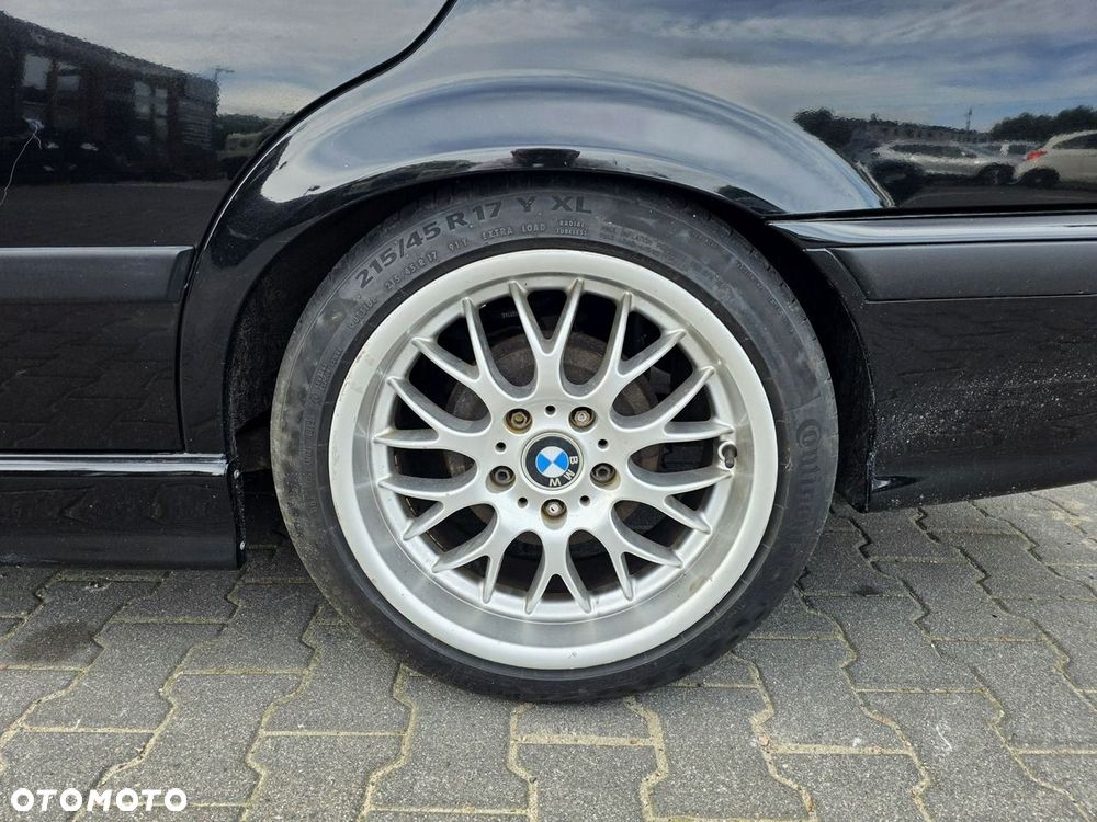 BMW Seria 3 316i - 32