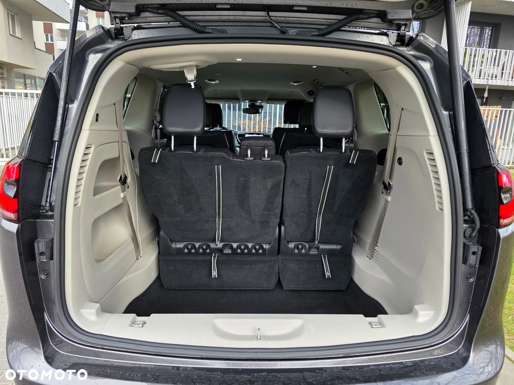 Chrysler Pacifica - 28