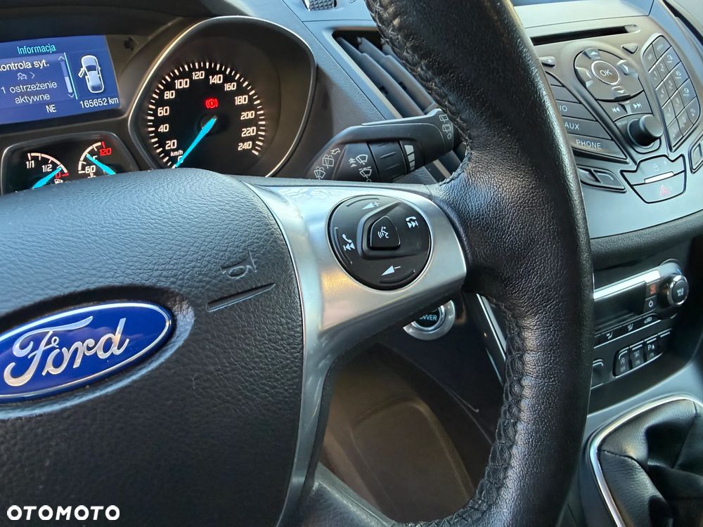 Ford Kuga 1.6 EcoBoost 2x4 Titanium - 18