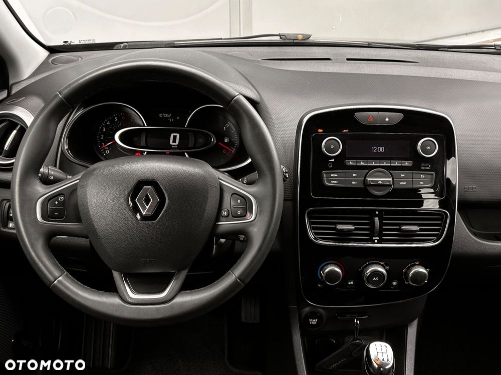 Renault Clio 1.2 16V 75 LIMITED - 23