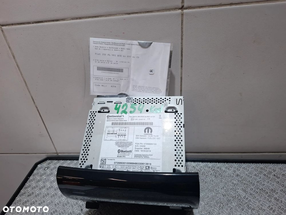Radio Fiat Ducato 2019 rok nr 07356930100 kod 4254 - 2