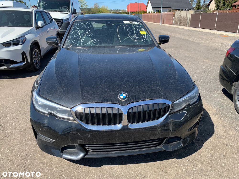 BMW Seria 3 330i xDrive - 2