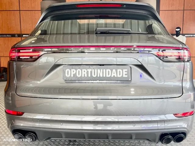 Porsche Cayenne Platinum Edition - 6