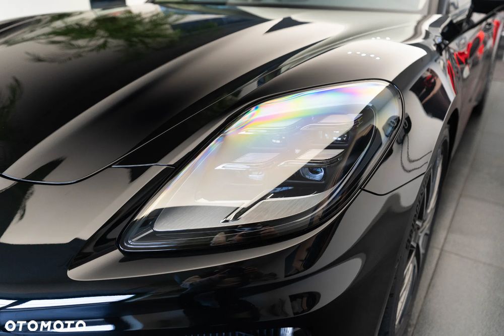 Porsche Panamera 4 E-Hybrid PHEV - 36