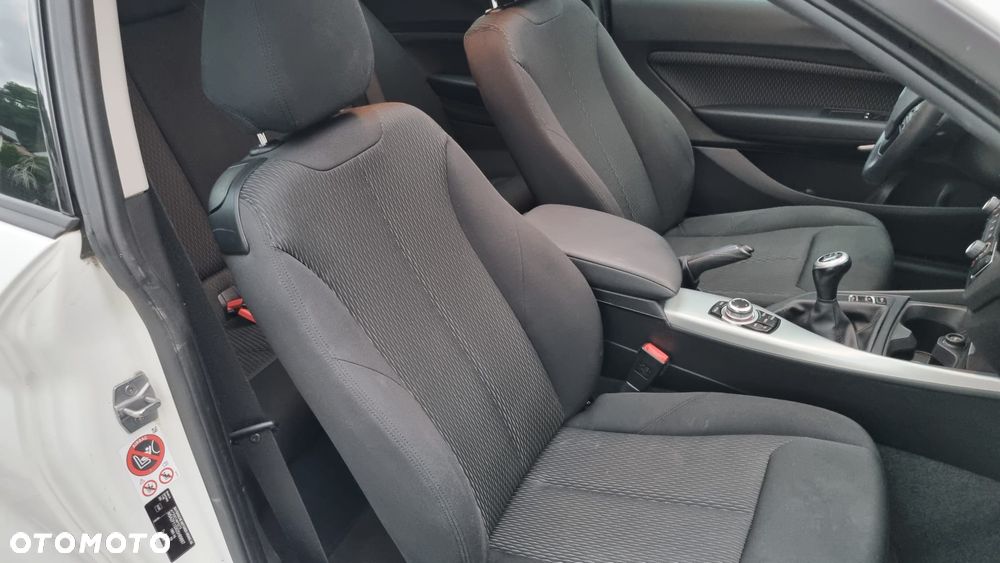 BMW Seria 1 114d Sport Line - 12