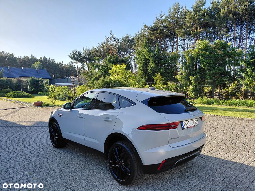 Jaguar E-Pace 2.0 i4D AWD R-Dynamic S - 4