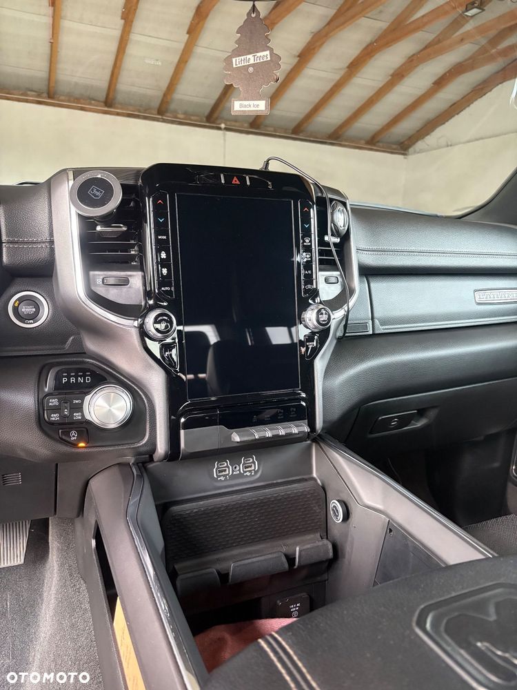 Dodge RAM 5.7 4x4 - 18