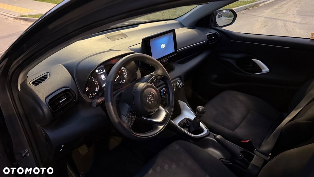 Toyota Yaris - 16