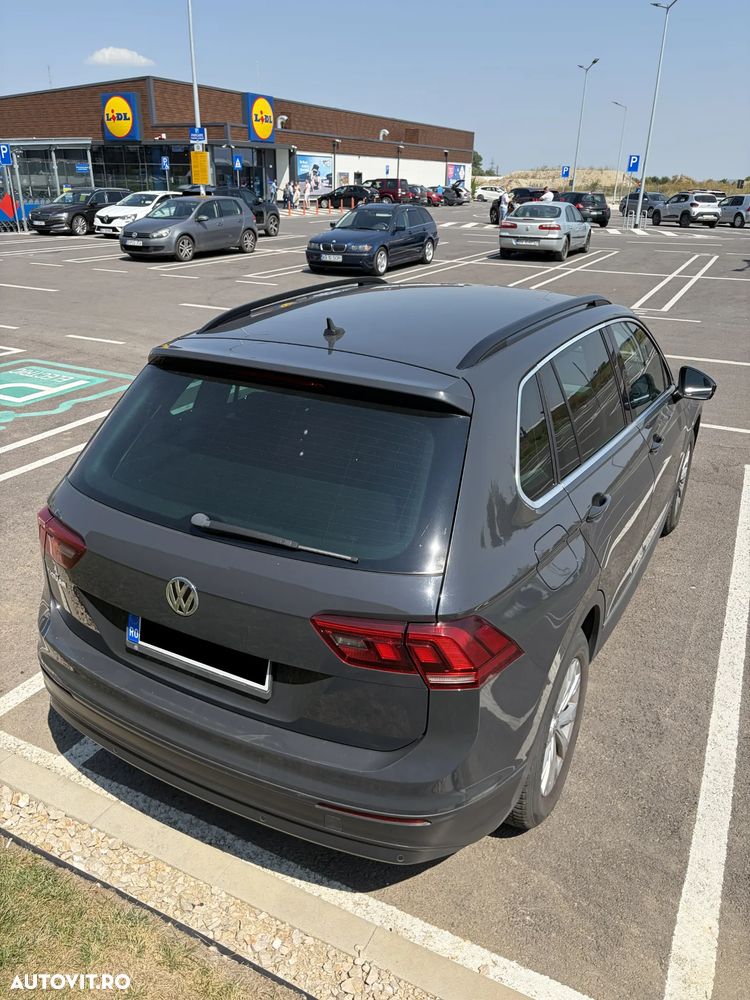 Volkswagen Tiguan - 3