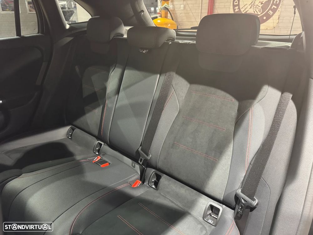 Mercedes-Benz GLA 200 AMG Line - 19
