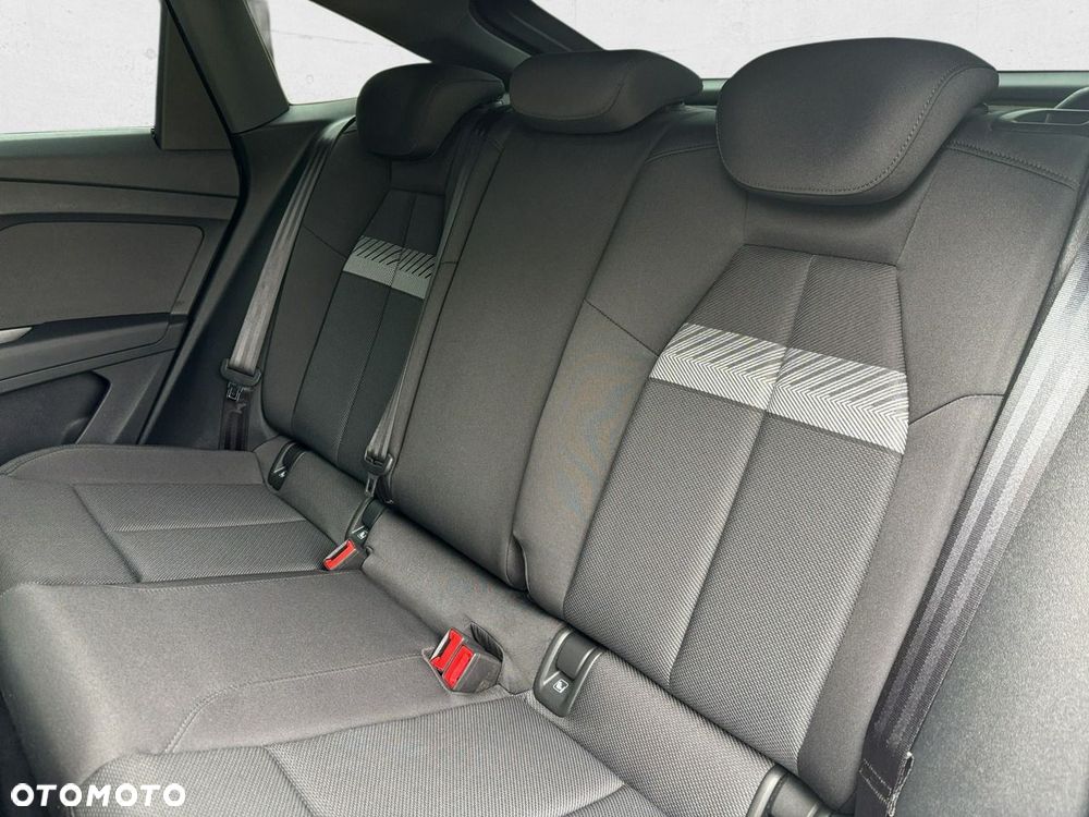 Audi Q4 e-tron - 23