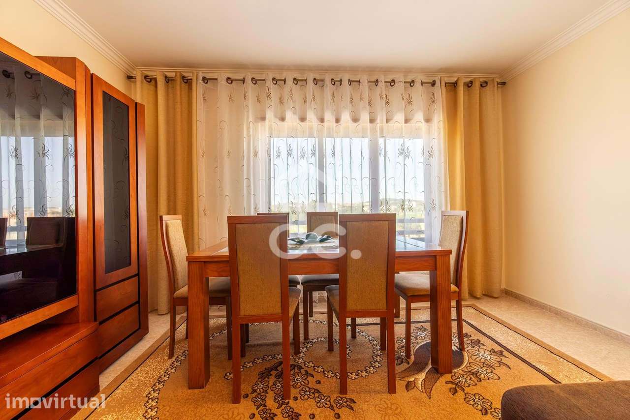 Apartamento T2 no Centro de Cacém - Grande imagem: 3/31