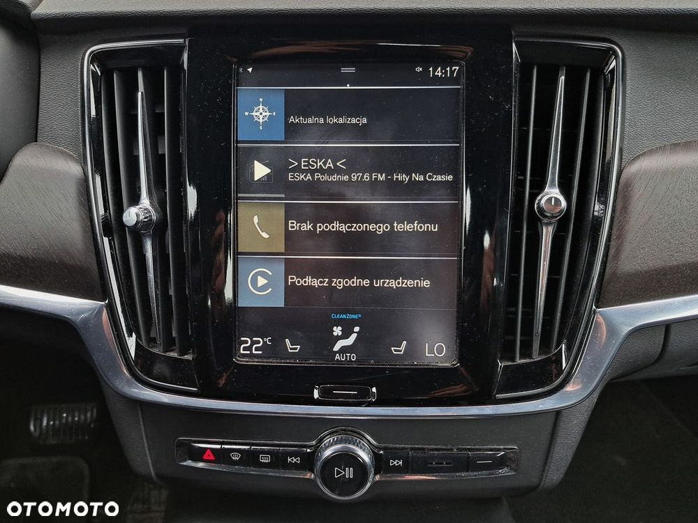 Volvo V90 Cross Country - 17