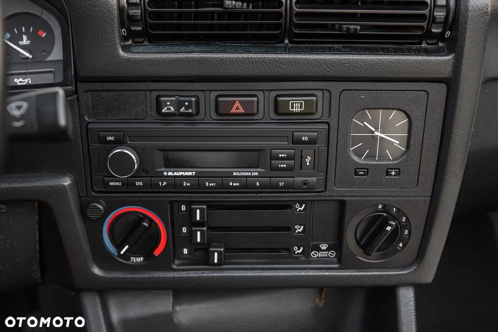 BMW Seria 3 325i - 18