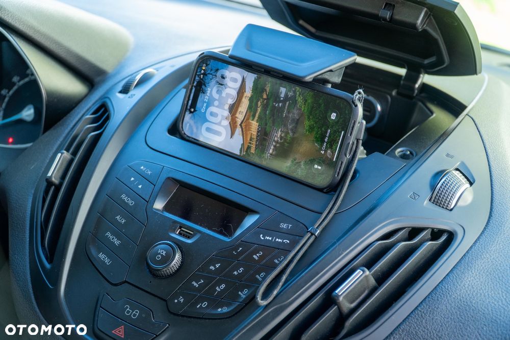 Ford Tourneo Courier 1.6 TDCi Titanium - 19