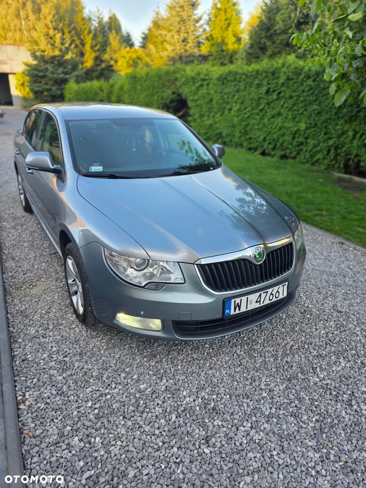Skoda Superb 2.0 TDI Ambition Outdoor DSG - 3