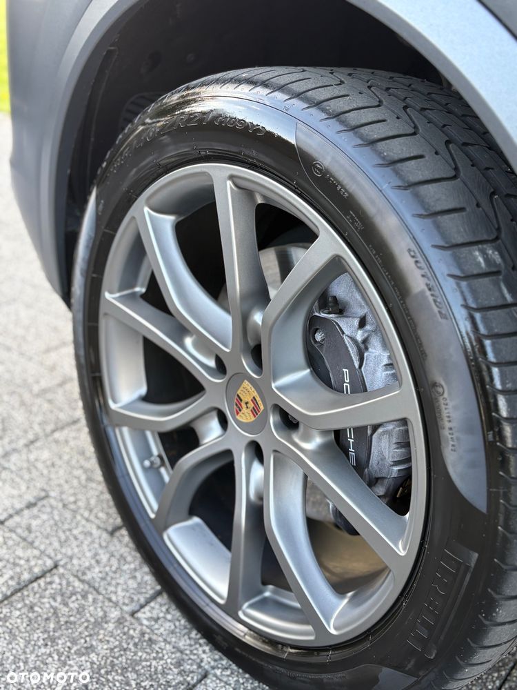 Porsche Cayenne E-Hybrid Platinum Edition - 20