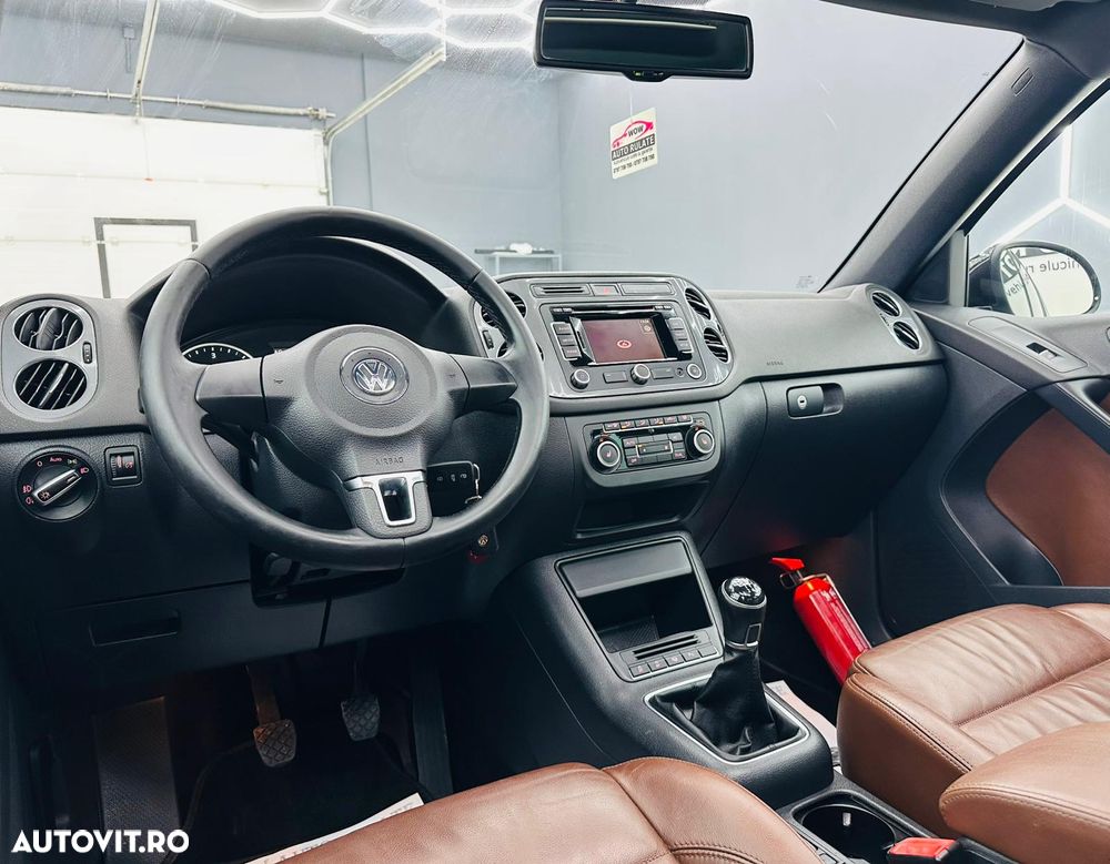 Volkswagen Tiguan 2.0 TDI DPF BlueMotion Technology Cup Sport & Style - 21