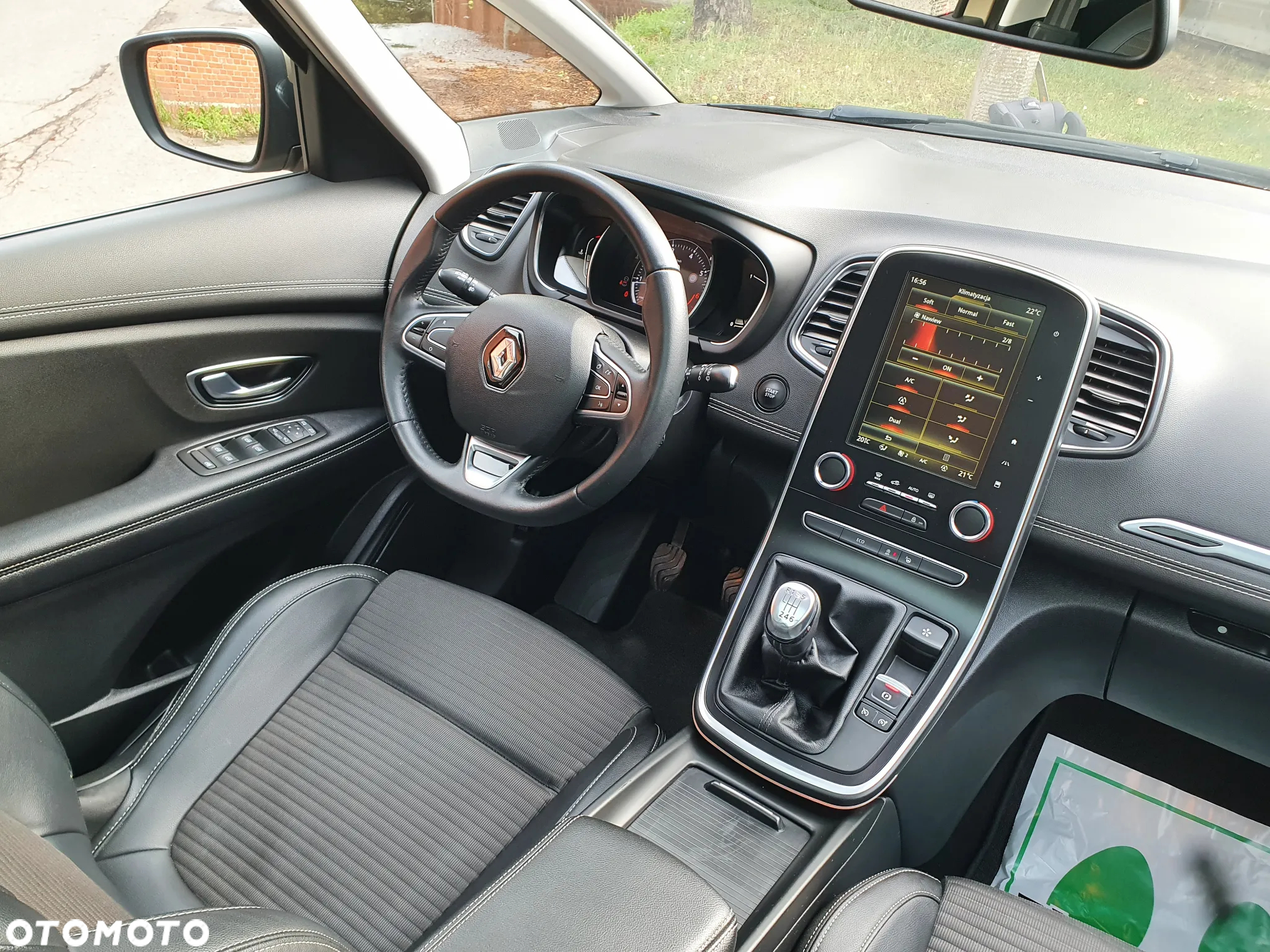 Renault Scenic TCe 140 GPF INTENS - 9