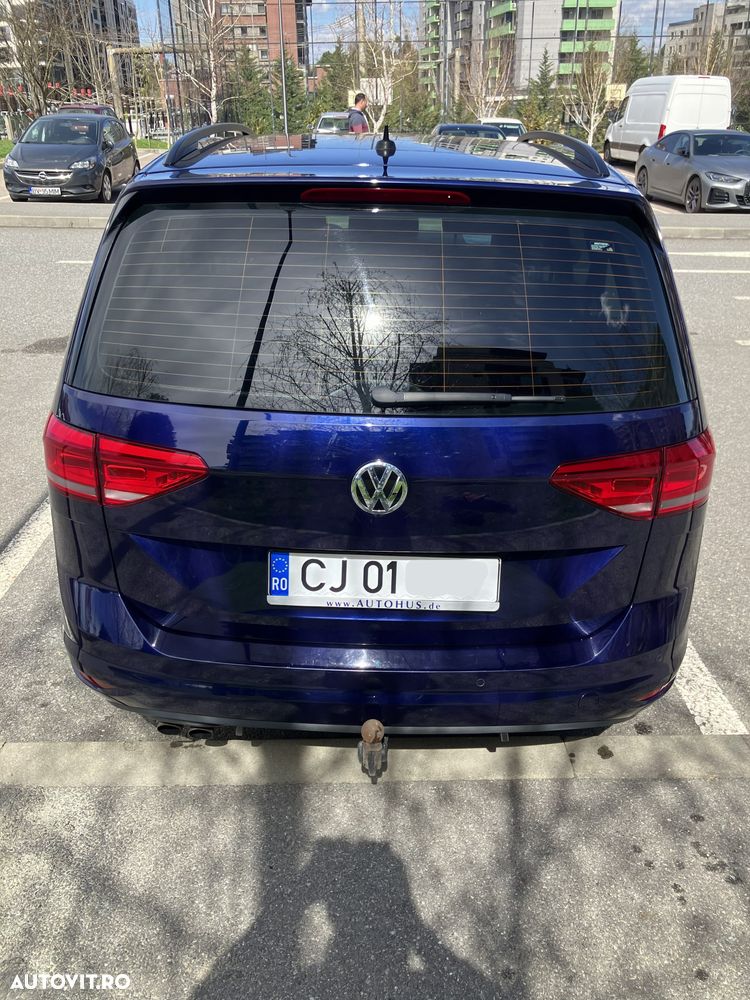Volkswagen Touran 2.0 TDI SCR Comfortline - 6