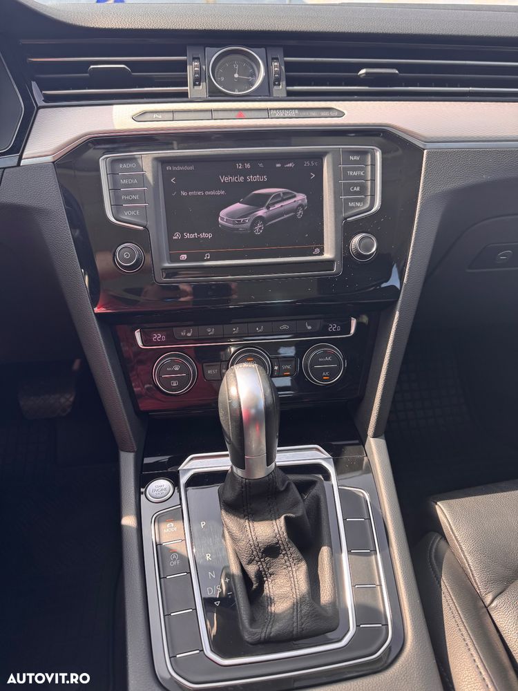Volkswagen Passat 2.0 TDI DSG Comfortline - 10