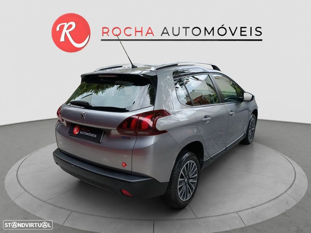 Peugeot 2008 1.2 PureTech Signature - 2