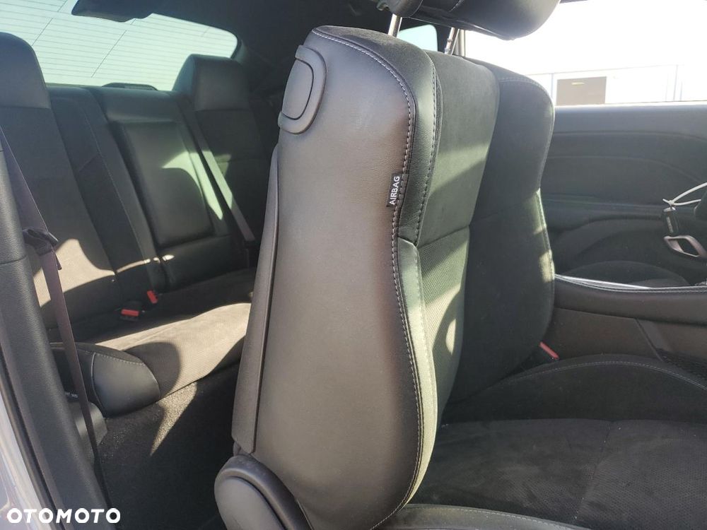 Dodge Challenger 5.7 R/T - 10