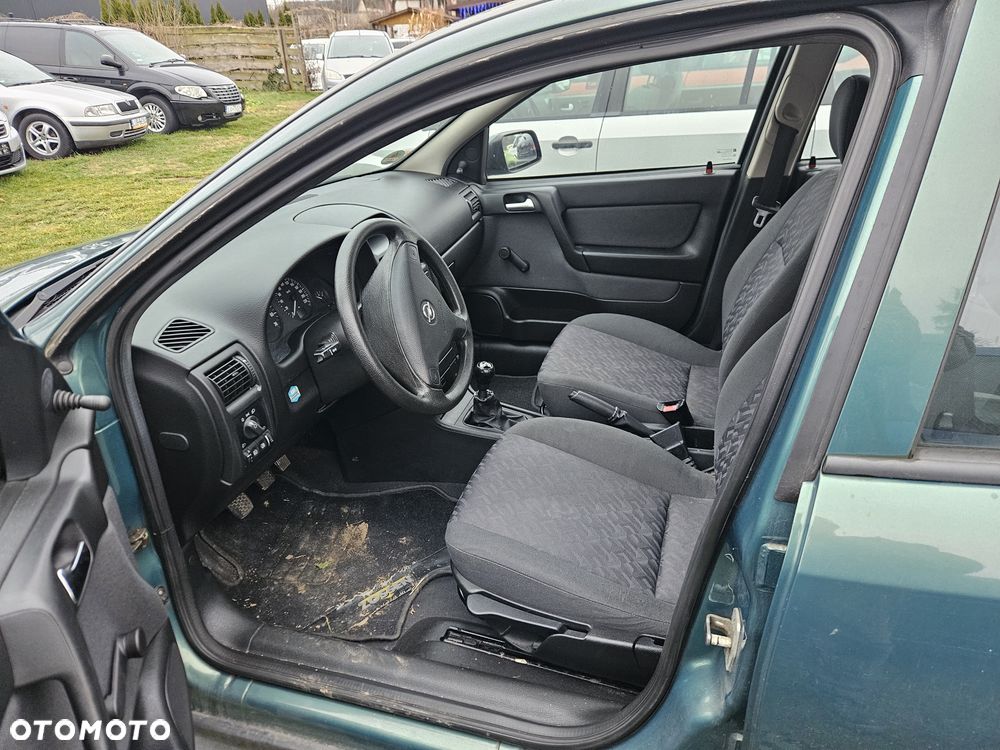 Opel Astra - 9