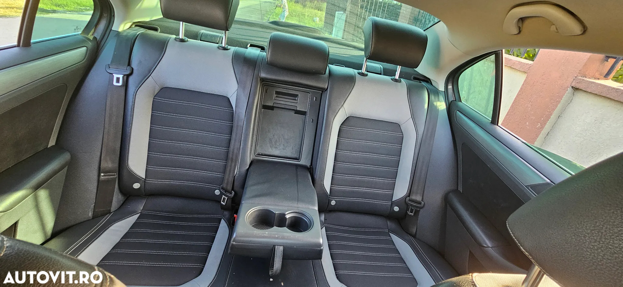 Volkswagen Jetta 2.0 TDI CR DPF Highline - 14