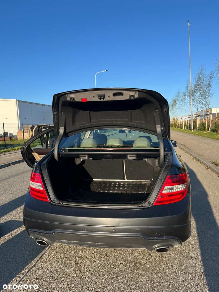 Mercedes-Benz Klasa C 350 (BlueEFFICIENCY) 7G-TRONIC Avantgarde - 7