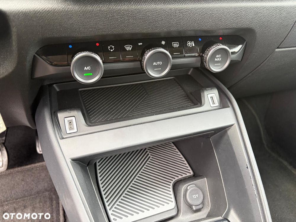 Citroën C4 BlueHDi 130 Stop&Start EAT8 MAX - 28