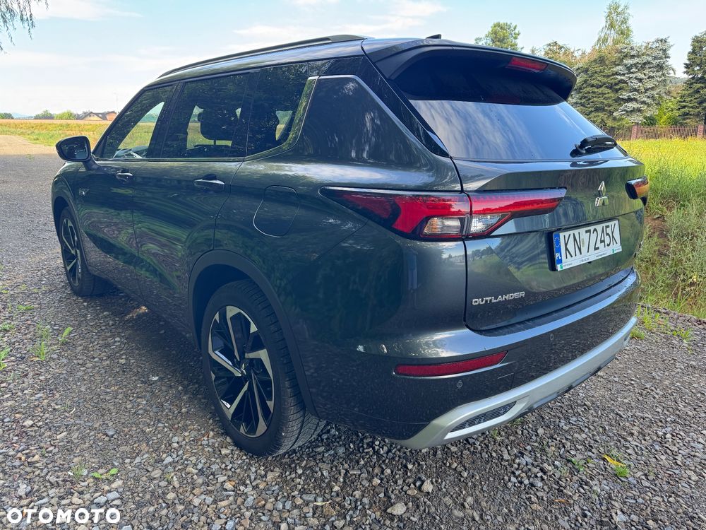 Mitsubishi Outlander 2.4 4WD Diamant TOP - 11