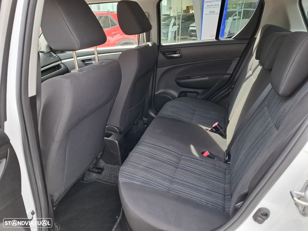 Suzuki Swift 1.2 VVT GLX - 14