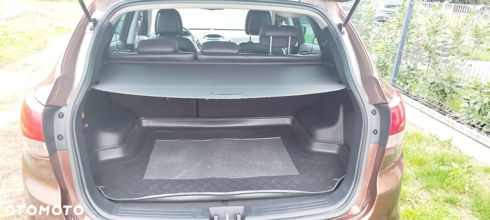 Hyundai ix35 1.7 CRDi 2WD blue Comfort - 12