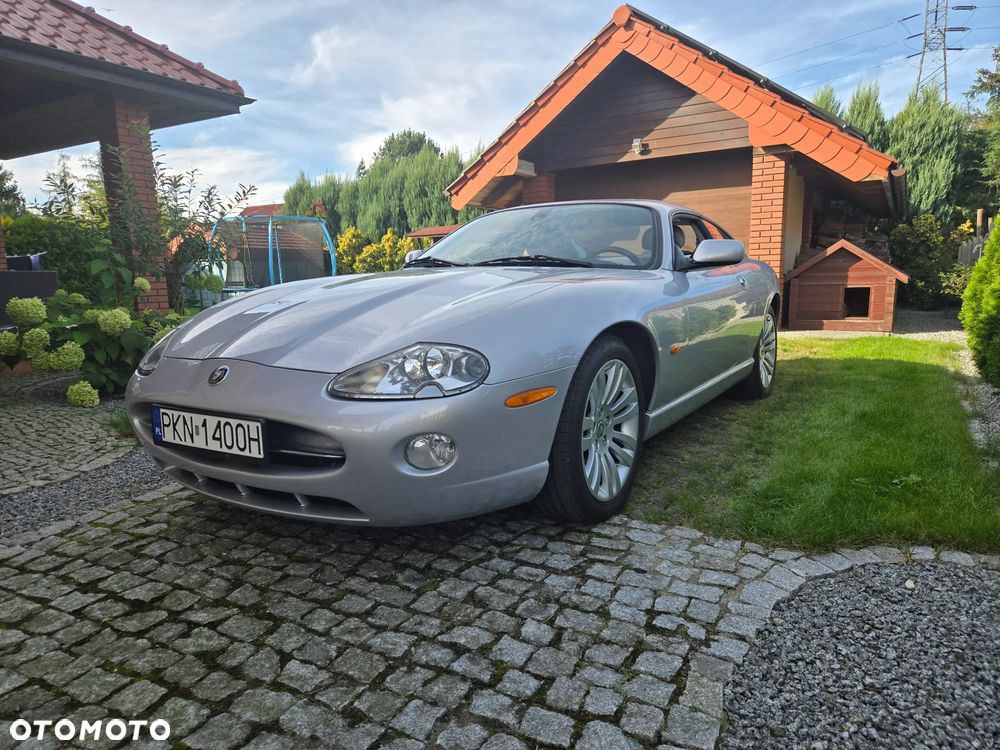 Jaguar XK8 Coupe - 2