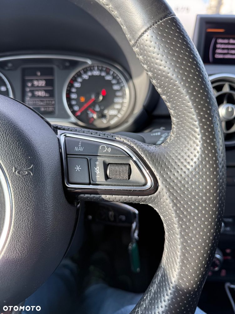 Audi A1 Sportback 1.4 TFSI S tronic S line edition m S line Sportpaket - 20