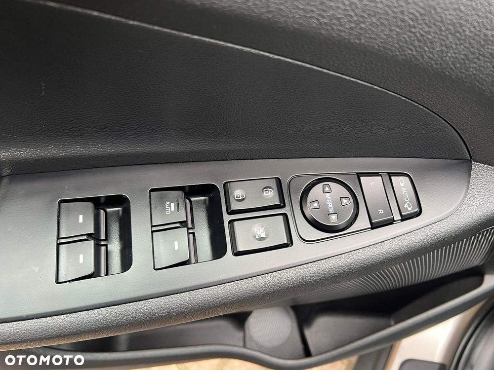 Hyundai Tucson 1.6 GDi 2WD Trend - 12