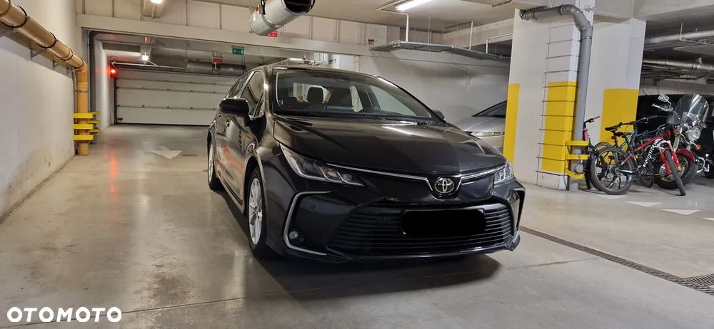 Toyota Corolla - 1