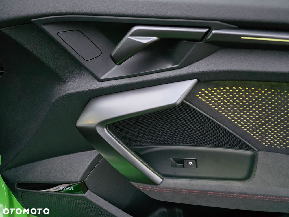 Audi RS3 Limousine TFSI Quattro S tronic - 36