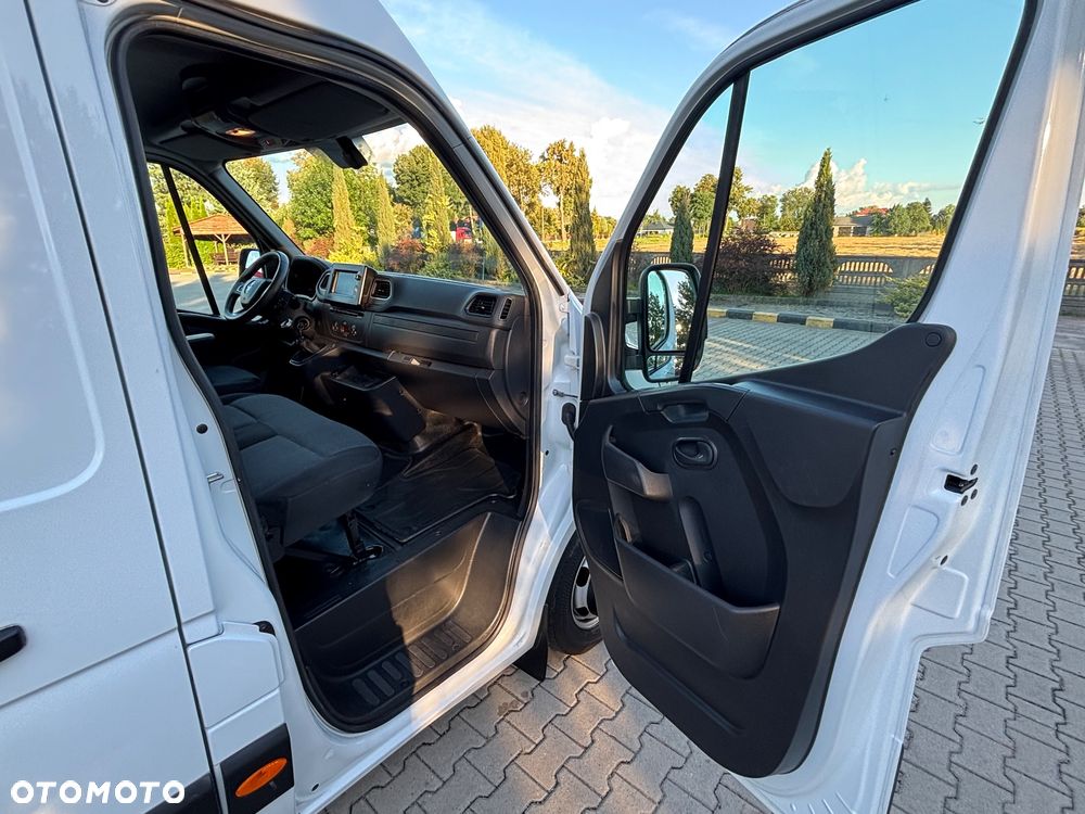 Renault Master - 25