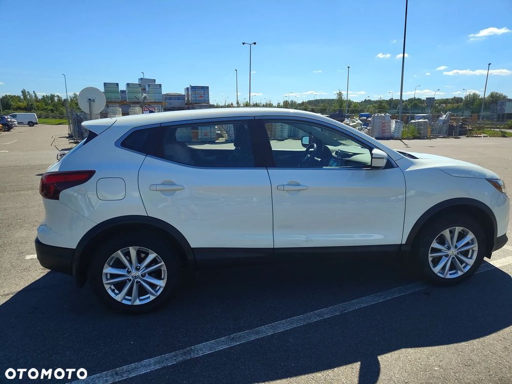 Nissan Qashqai - 10