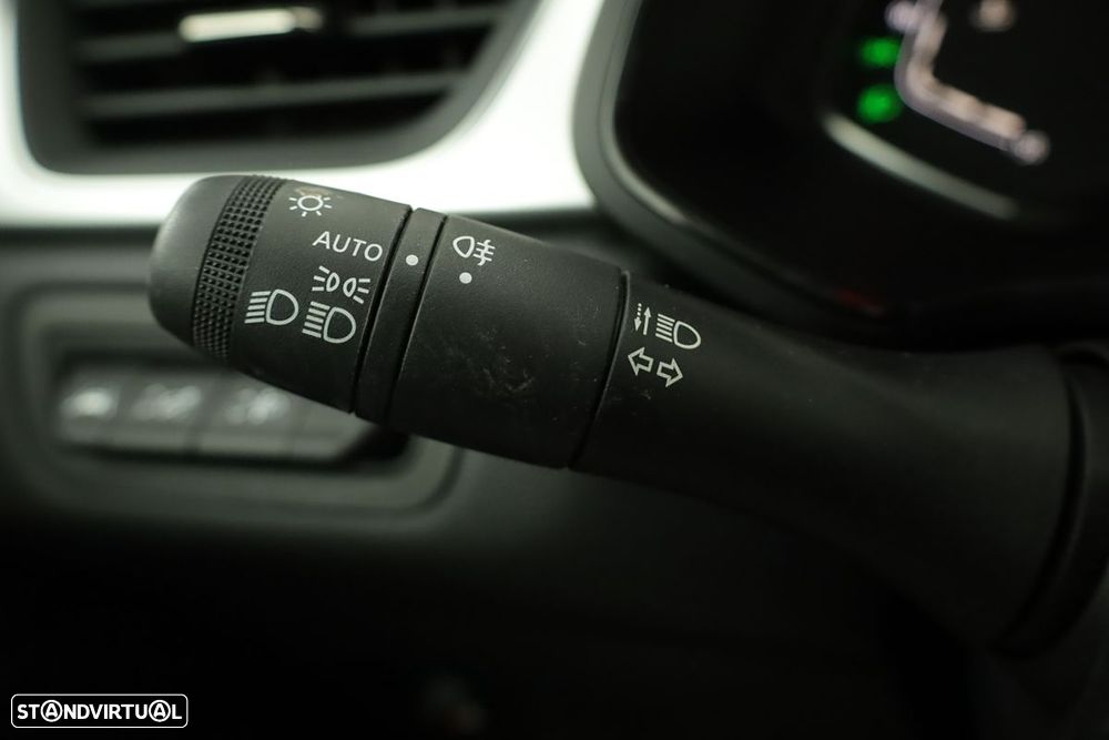 Renault Captur 1.0 TCe Techno Bi-Fuel - 17