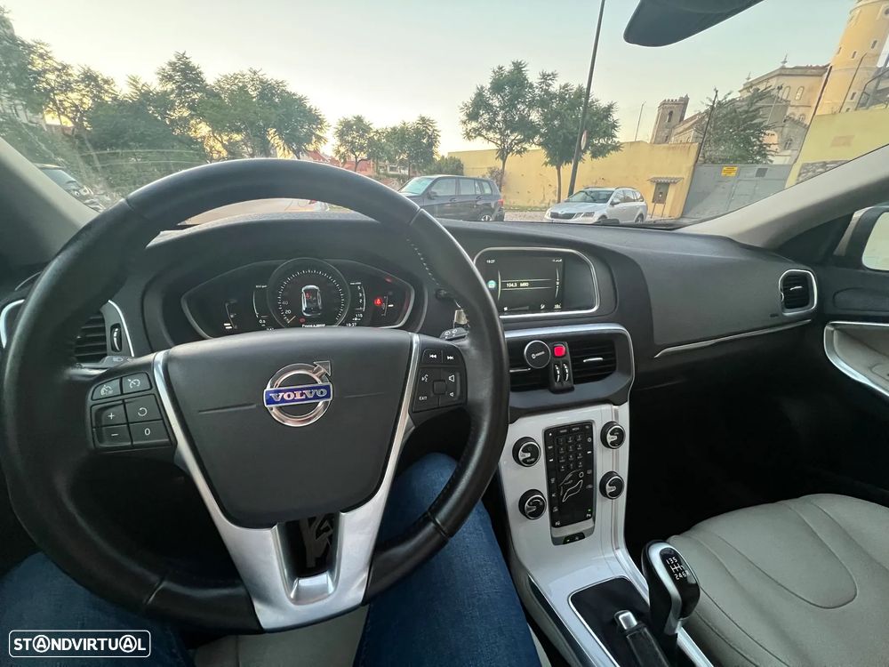Volvo V40 2.0 D2 Summum - 7