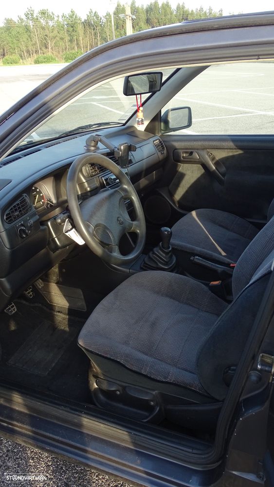 VW Vento 1.4 GL - 3
