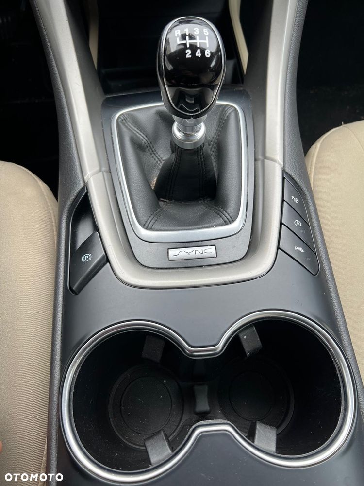 Ford Mondeo - 18